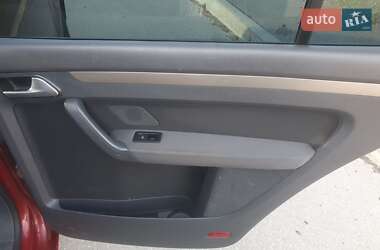 Мінівен Volkswagen Touran 2007 в 