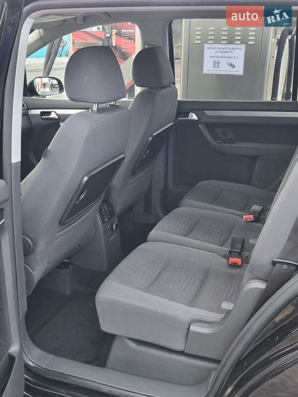 Минивэн Volkswagen Touran 2008 в Ровно