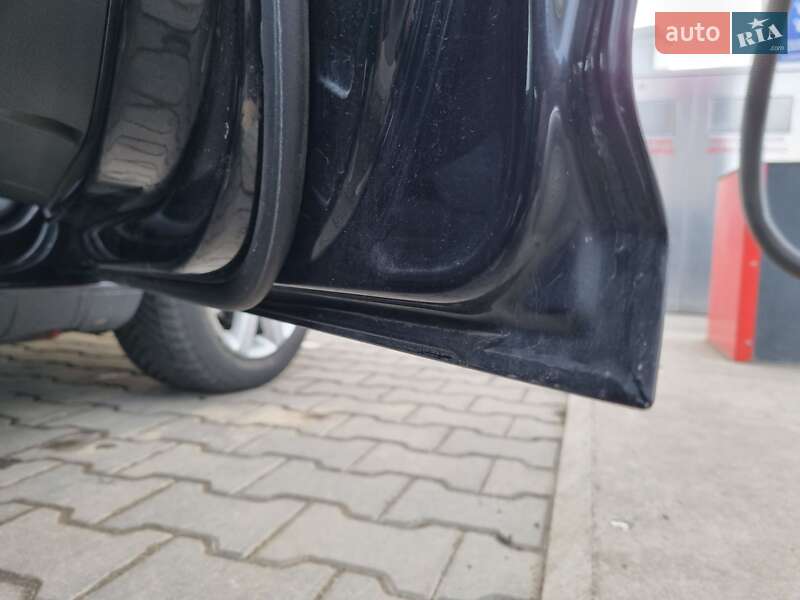 Минивэн Volkswagen Touran 2008 в Ровно