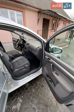 Минивэн Volkswagen Touran 2013 в 