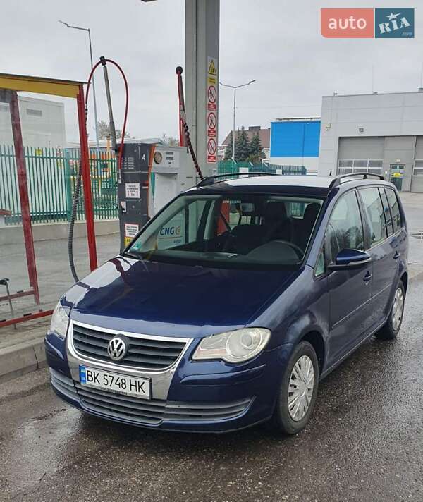 Volkswagen Touran 2010