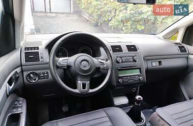 Минивэн Volkswagen Touran 2010 в 