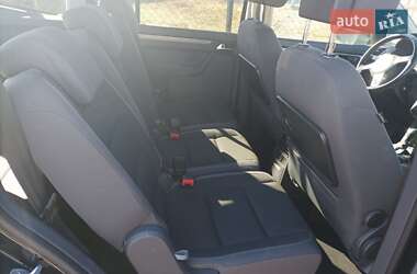 Минивэн Volkswagen Touran 2012 в 