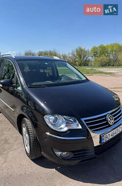 Мінівен Volkswagen Touran 2009 в 