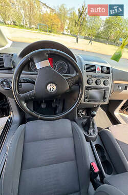 Мінівен Volkswagen Touran 2009 в 