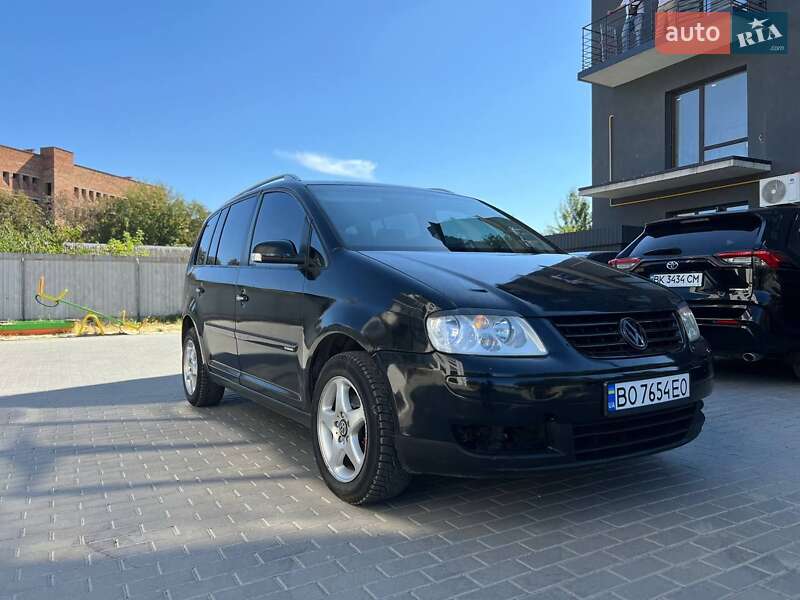 Мінівен Volkswagen Touran 2005 в Покровському
