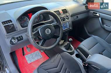 Мінівен Volkswagen Touran 2005 в 