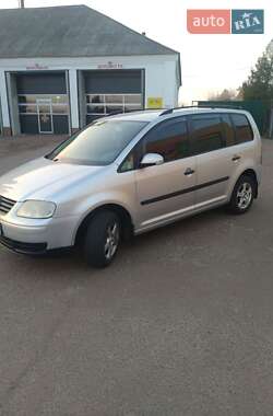 Минивэн Volkswagen Touran 2003 в 