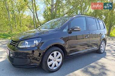 Минивэн Volkswagen Touran 2011 в 