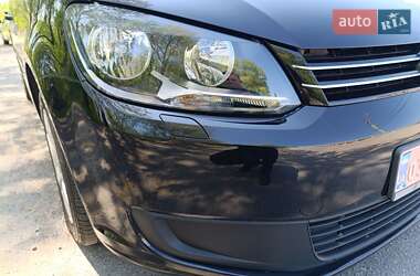 Минивэн Volkswagen Touran 2011 в 