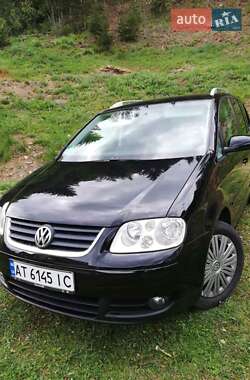 Мінівен Volkswagen Touran 2006 в 