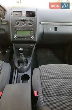 Мінівен Volkswagen Touran 2006 в 
