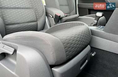 Минивэн Volkswagen Touran 2007 в 