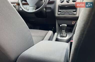 Минивэн Volkswagen Touran 2007 в 