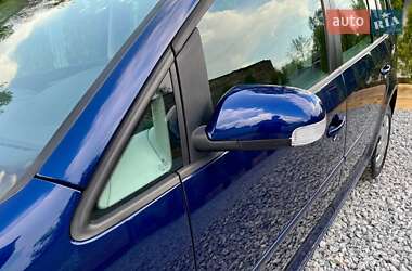 Минивэн Volkswagen Touran 2007 в 