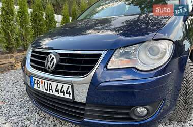 Минивэн Volkswagen Touran 2007 в 