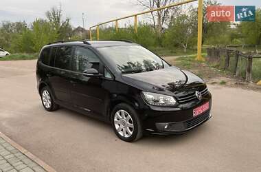 Минивэн Volkswagen Touran 2013 в Коростене