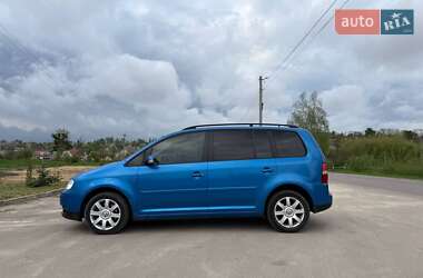 Минивэн Volkswagen Touran 2006 в 