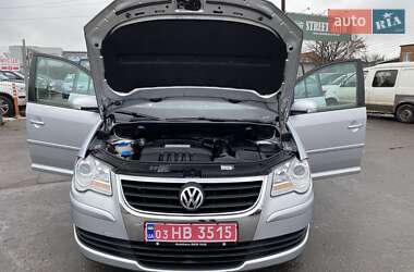Мінівен Volkswagen Touran 2008 в 