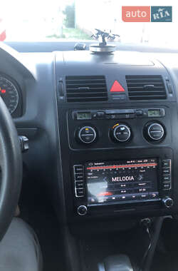 Мінівен Volkswagen Touran 2006 в 