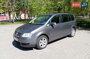 Минивэн Volkswagen Touran 2006 в Староконстантинове