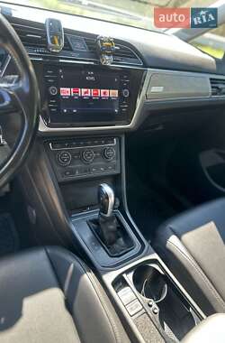 Микровэн Volkswagen Touran 2019 в 