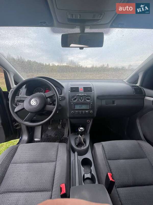 Минивэн Volkswagen Touran 2003 в Луцке фото 8 Минивэн Volkswagen Touran 2003 в Луцке