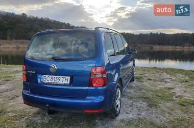 Минивэн Volkswagen Touran 2008 в 