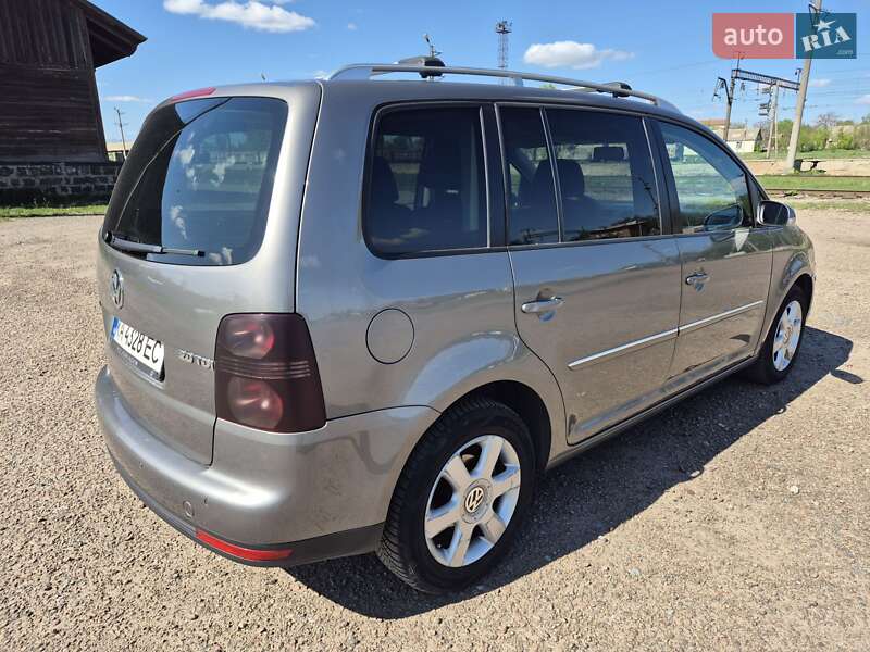 Мінівен Volkswagen Touran 2007 в Бердичеві