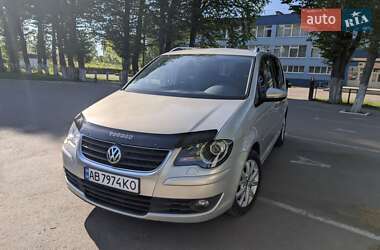 Минивэн Volkswagen Touran 2009 в Виннице