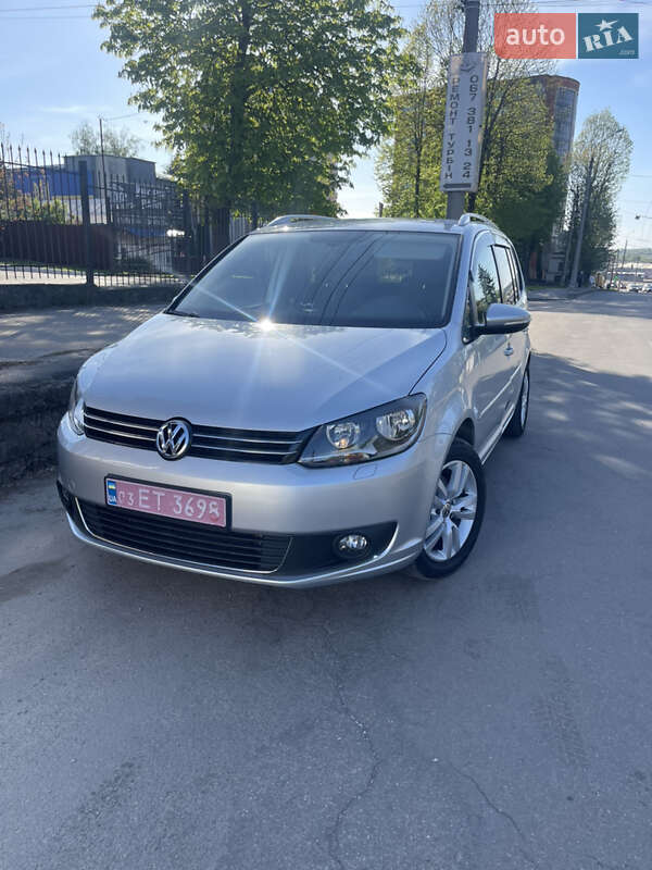 Volkswagen Touran 2012