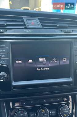 Мікровен Volkswagen Touran 2017 в 