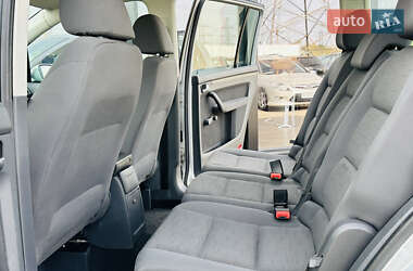 Мінівен Volkswagen Touran 2007 в 