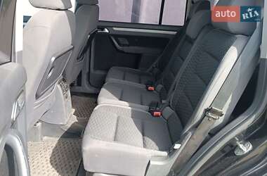 Минивэн Volkswagen Touran 2009 в 