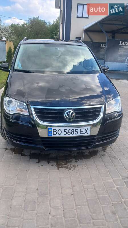 Volkswagen Touran 2010