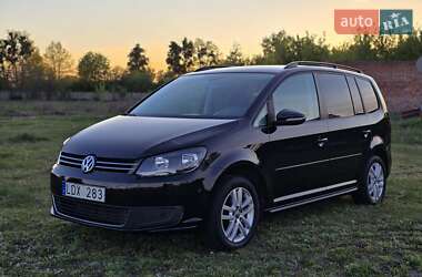 Минивэн Volkswagen Touran 2011 в 