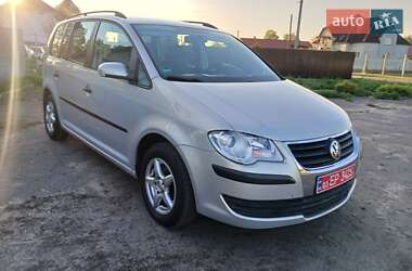 Минивэн Volkswagen Touran 2008 в 