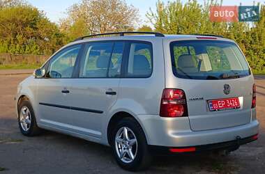 Минивэн Volkswagen Touran 2008 в 