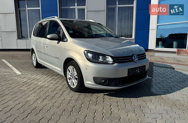 Мінівен Volkswagen Touran 2013 в 