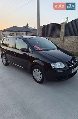 Минивэн Volkswagen Touran 2006 в Хмельницком