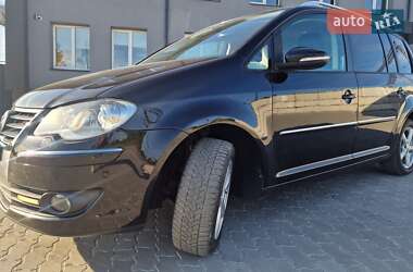 Минивэн Volkswagen Touran 2010 в 