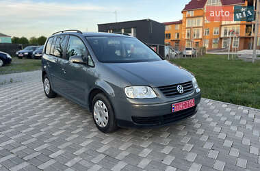 Минивэн Volkswagen Touran 2005 в Староконстантинове