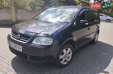 Минивэн Volkswagen Touran 2004 в 