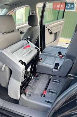 Минивэн Volkswagen Touran 2004 в 