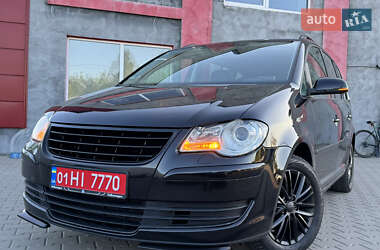 Мінівен Volkswagen Touran 2009 в Лубнах