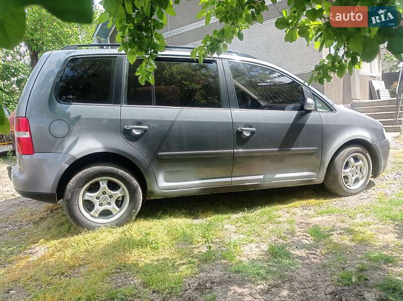 Volkswagen Touran 2004
