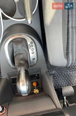 Мінівен Volkswagen Touran 2011 в 