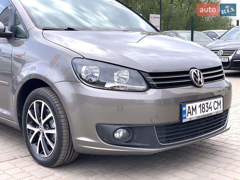 Мінівен Volkswagen Touran 2011 в Бердичеві