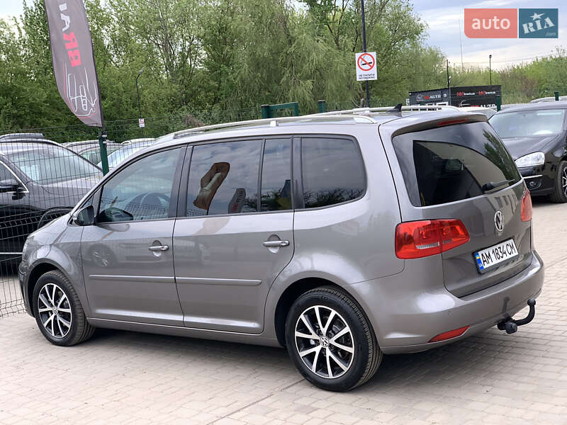 Мінівен Volkswagen Touran 2011 в Бердичеві