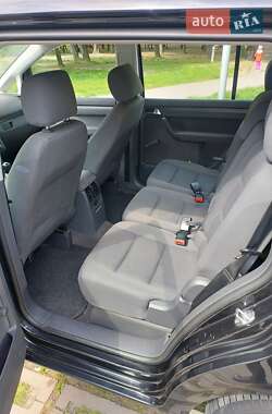 Мінівен Volkswagen Touran 2004 в 